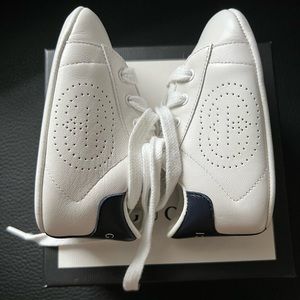 Gucci baby shoes
